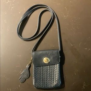Roots genuine leather cross body wallet purse